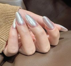 -蜜丝卡伦美甲美睫半永久