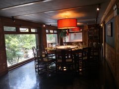 靠窗位-那家山城(樱桃园店)