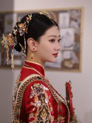 -艾米丽婚纱礼服