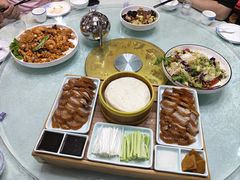-六和聚传统烤鸭.天津菜(和平店)