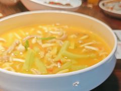 -川流不息·地道川菜·小龙虾(松东路店)