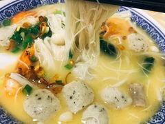 -亚忠小吃店(曾厝垵店)