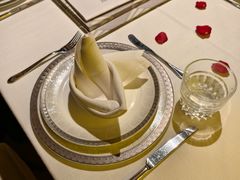 -Mogul Eatery·大亨餐酒馆