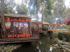 -二荆条·蜀鲜汇城市森林火锅