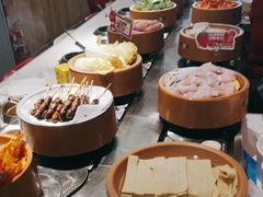 -龍歌自助小火锅(市南金茂湾店)