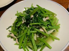 笋干肉丝炒香蒿-大牌大·传统杭帮菜(湖滨店)