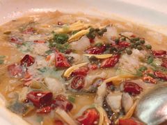 金汤酸菜鱼-绿茶餐厅(成都大悦城店)