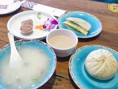 -蒙亨·手把肉·蒙古包文化主题餐厅(天恒广场店)