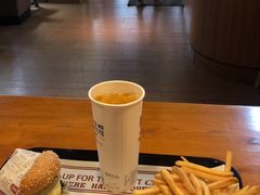 -The Habit Burger Grill 哈比特汉堡(复兴soho店)