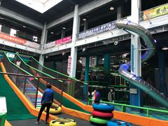 -蒙特利亲子乐园