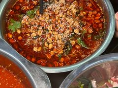 -周良天山牛杂城(天山路总店)