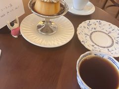-Café Monson