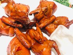 -鸽子侯·家宴·平价海鲜(市图书馆店)