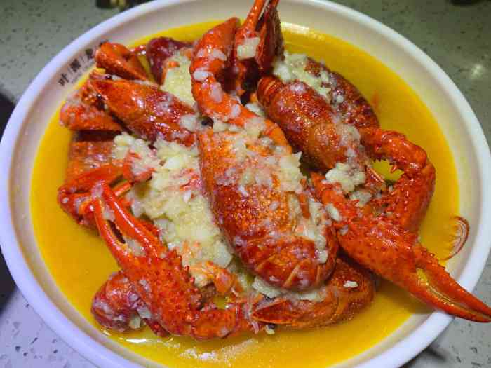 位置导航准确靠近合肥路佳世客周围很多饭馆门口不好停车环境有户外