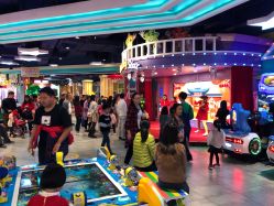 -LuckyStar幸运星家庭娱乐中心(东莞国贸店)