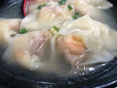 咸蛋黄馄饨-食惠里小笼包面馆(越秀店)
