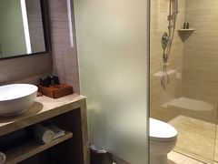 -深圳罗湖东门步行街亚朵X酒店