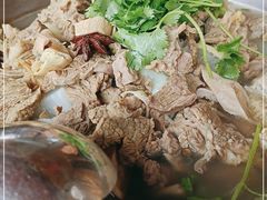 -大众跷脚牛肉馆·非遗传承单位(峨眉山店)