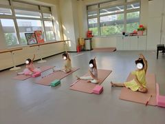 -美育少儿中国舞·钢琴·声乐艺术中心(枫蓝购物中心店)