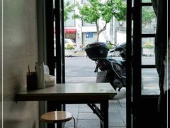 -黄阿姨锅贴大王(万航渡路店)