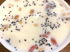 尤索夫牛奶醪糟-清真·尼罗美食城(王府井生活广场店)
