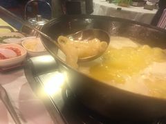 -鲜入围煮花胶鸡海鲜火锅