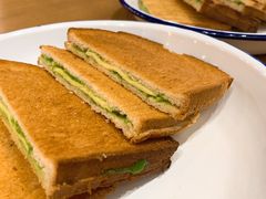 咖椰吐司-HELLO 27 意面·沙拉·帕尼尼