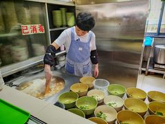 -周震馄饨