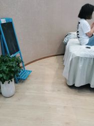 -吉吉靓甲美睫