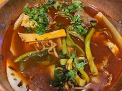 微辣锅底-成都你六姐·牛肉冒菜(城市集市合生汇店)