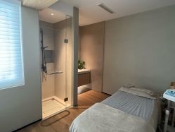 -AGE LOCK 锁龄美肌