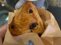 巧克力司康-瑞幸咖啡(龙湖北城天街北馆店)