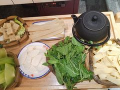 -贤合庄卤味火锅(顺城店)