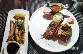 Fruitwood Tenderloin Steak