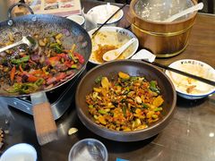-富正毅三下锅·湘西韵味(天门山索道店)