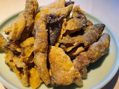 咸蛋黄炸鱼皮-新加坡海鲜(国贸商城店)