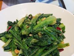 -黄泥岗·地道湖北菜(奥特莱斯店)