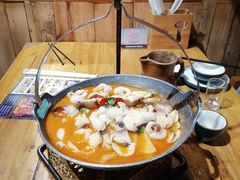 -老滇山寨•云南特色菜•地方菜•民族风情歌舞表演(金碧店)