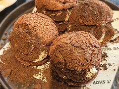 -W COLLECTIVE  DESSERT SHOP