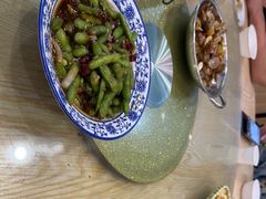 -江城燕子大排档(江汉路步行街店)