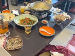 -川流不息·地道川菜·小龙虾(松东路店)