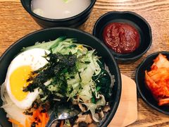 爽口泡菜-吴草鸡爪오초닭발韩食堂(融恒盈嘉中心店)