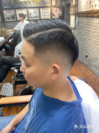 男士自己的头发更高级，看着更舒服