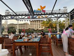 -渔家火锅·海鲜自助餐·演艺(亚龙湾天域酒店)