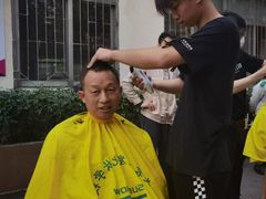 -首脑美容美发化妆美甲培训学校(龙岗校区)