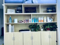 -Coo Hair salon