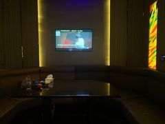 -K+全国连锁KTV(绿地缤纷天地店)
