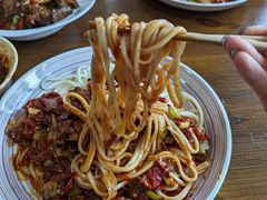-歹歹的加个面过油肉拌面