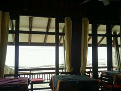 -Dash Teak House