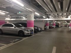 -兴业太古汇·停车场